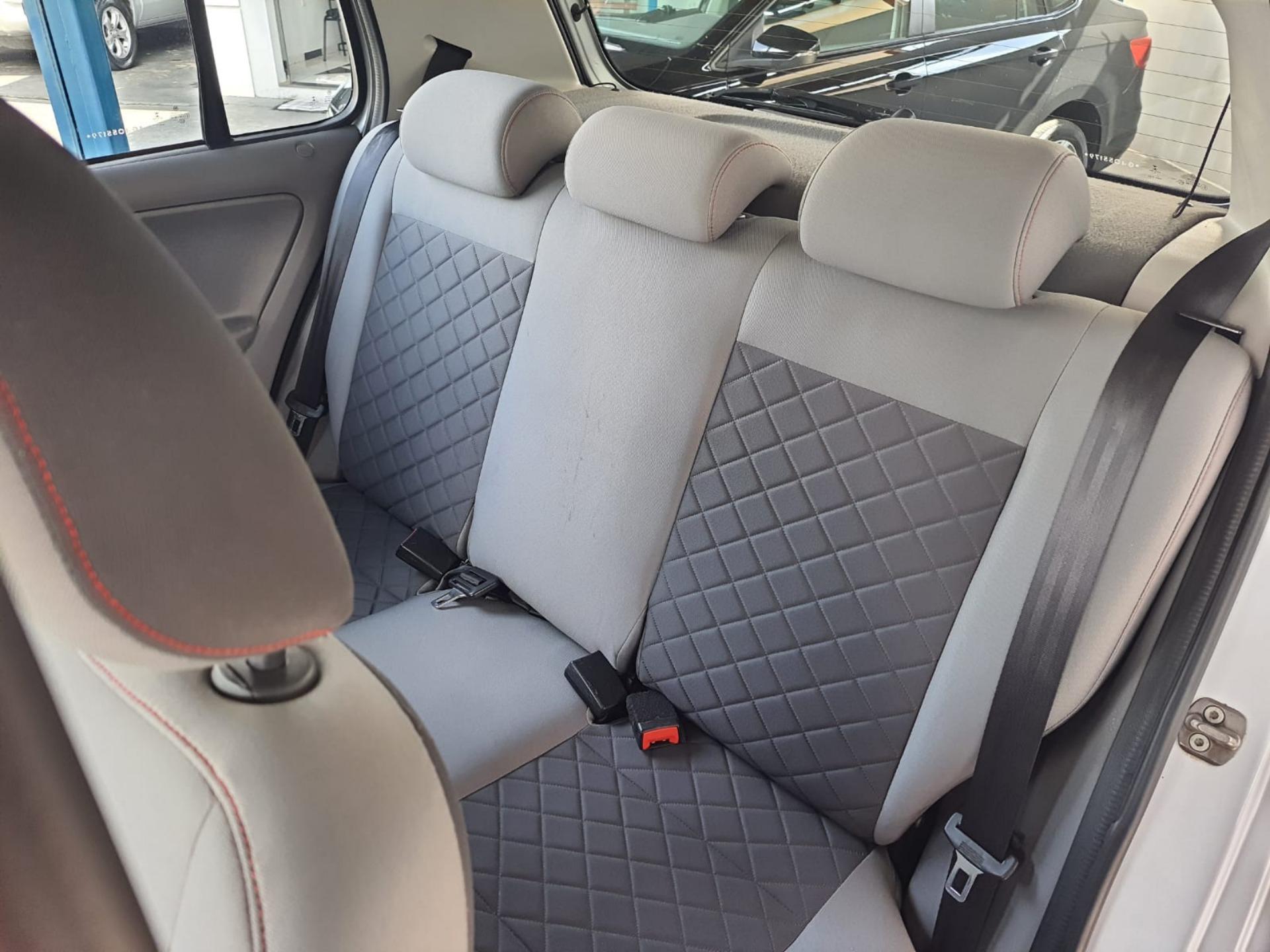 VOLKSWAGEN Fox - Foto