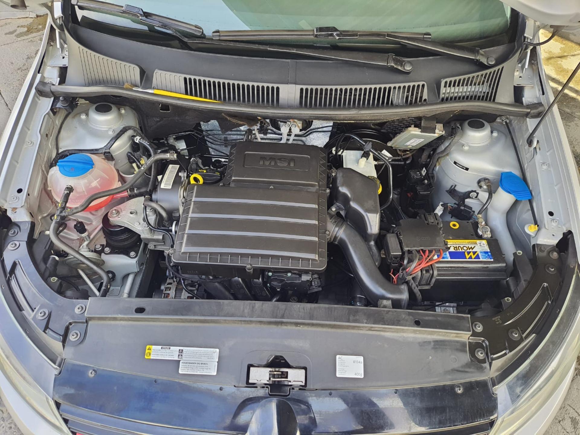 VOLKSWAGEN Fox - Foto