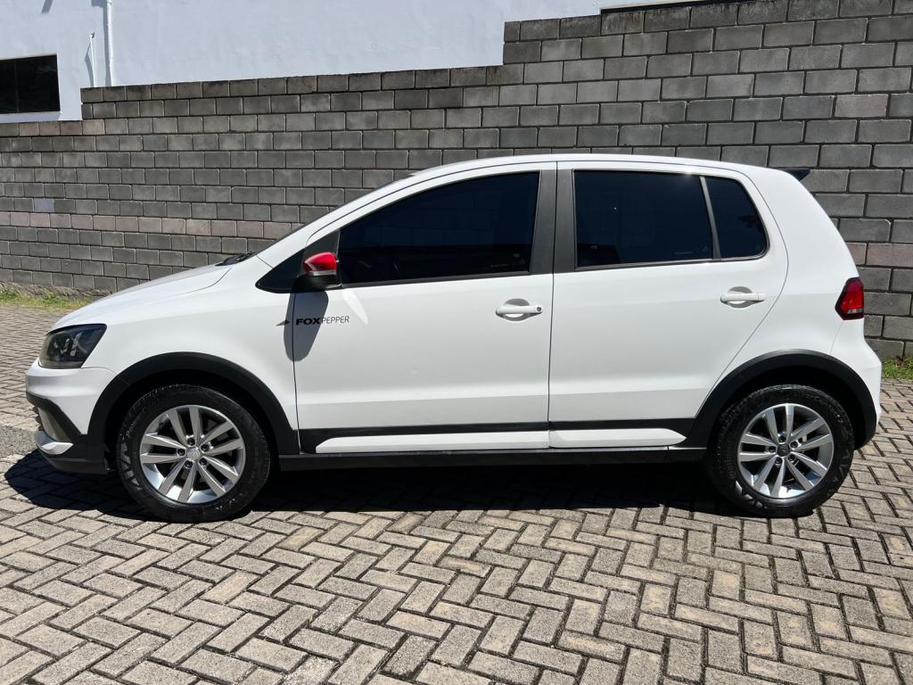 VOLKSWAGEN Fox - Foto