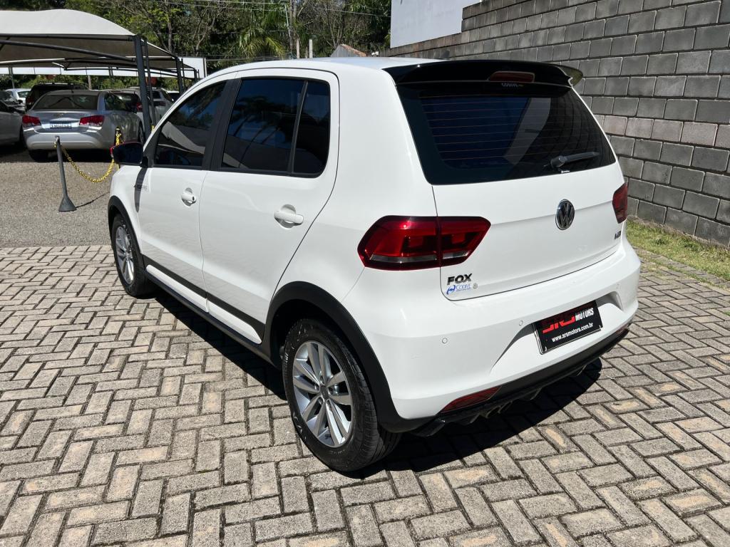 VOLKSWAGEN Fox - Foto