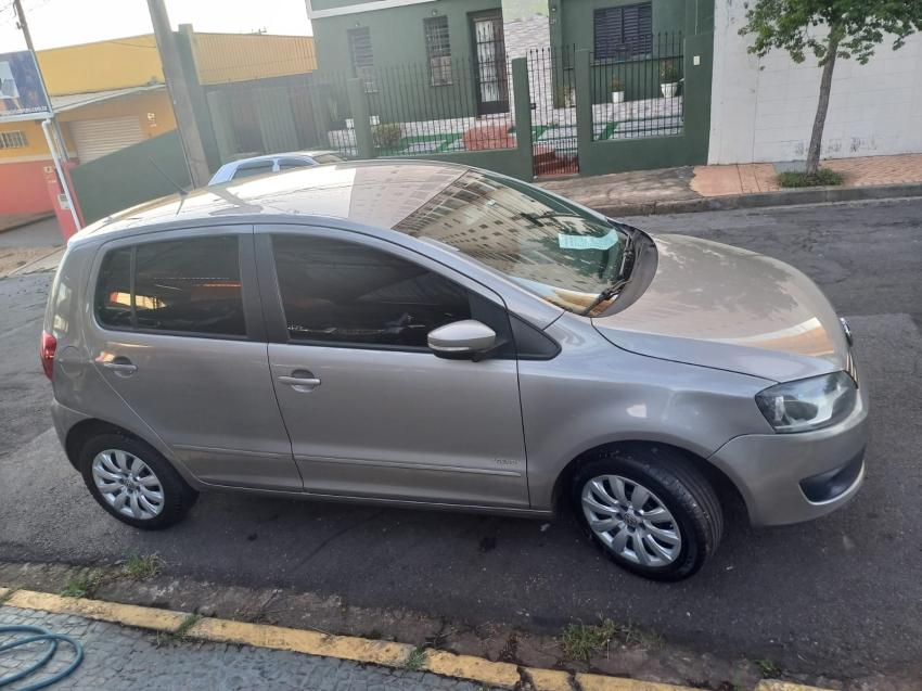 VOLKSWAGEN Fox - Foto