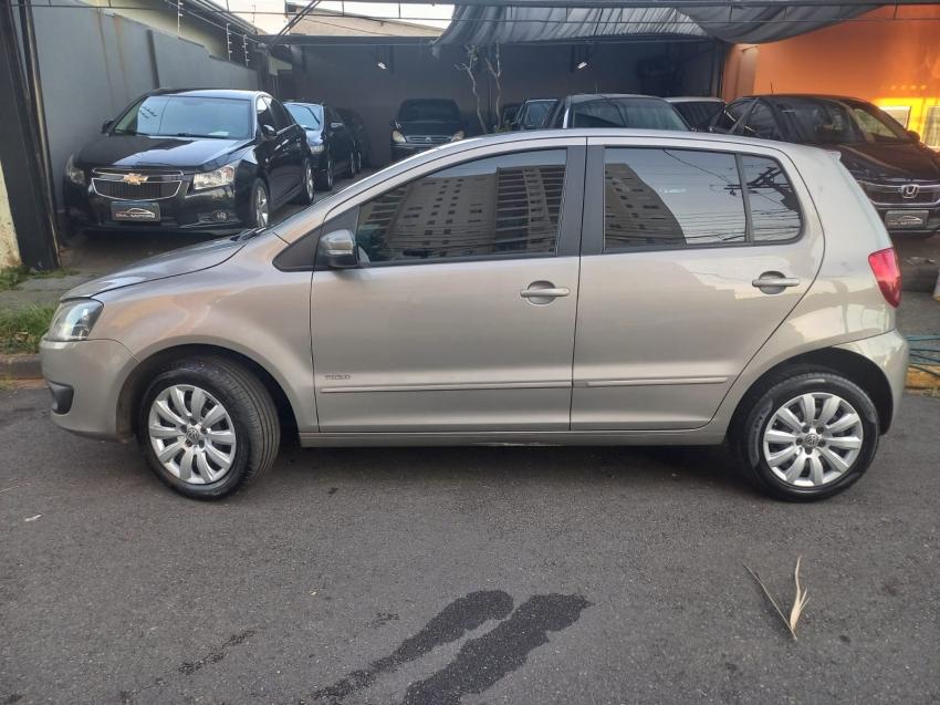 VOLKSWAGEN Fox - Foto