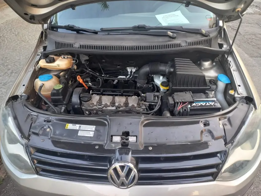 VOLKSWAGEN Fox - Foto