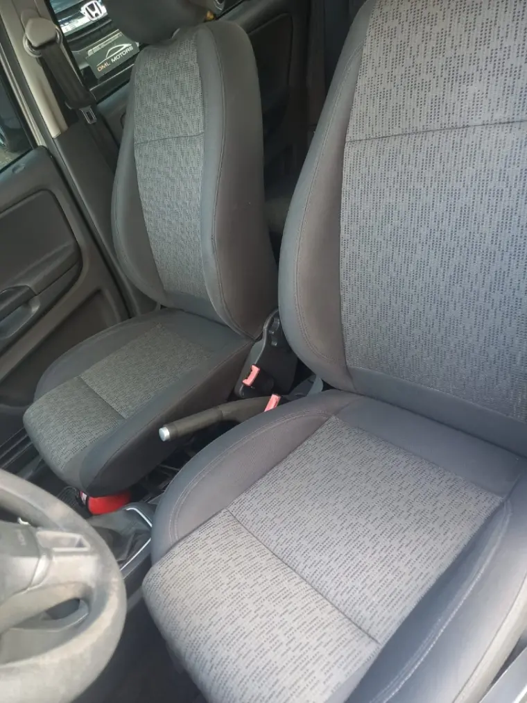 VOLKSWAGEN Fox - Foto