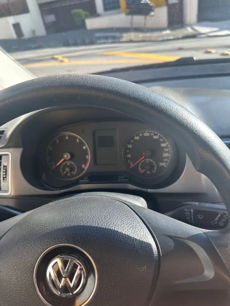 VOLKSWAGEN Fox - Foto