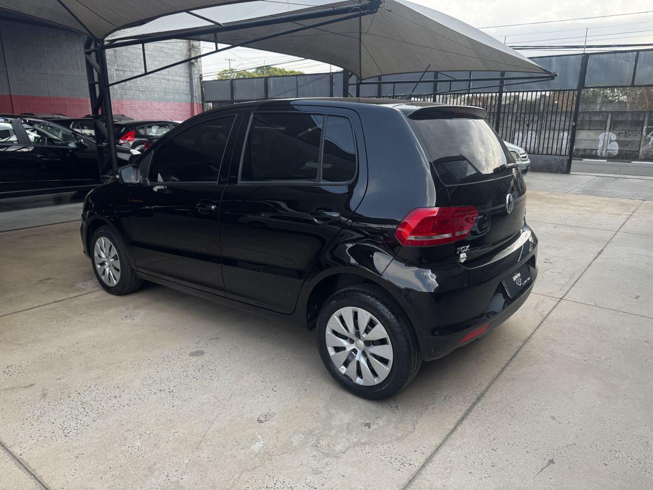 VOLKSWAGEN Fox - Foto