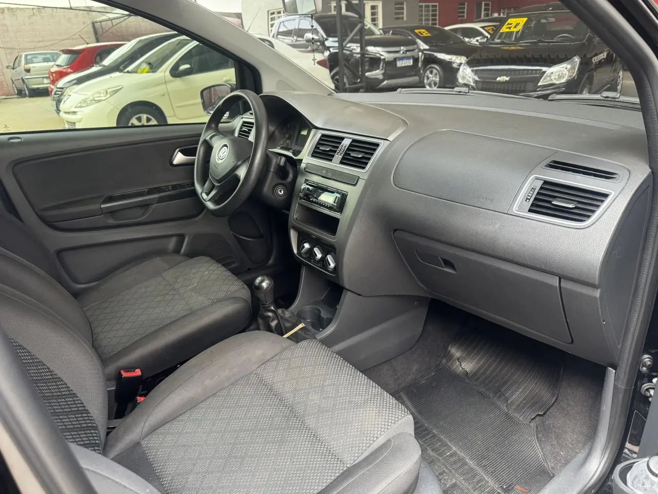 VOLKSWAGEN Fox - Foto