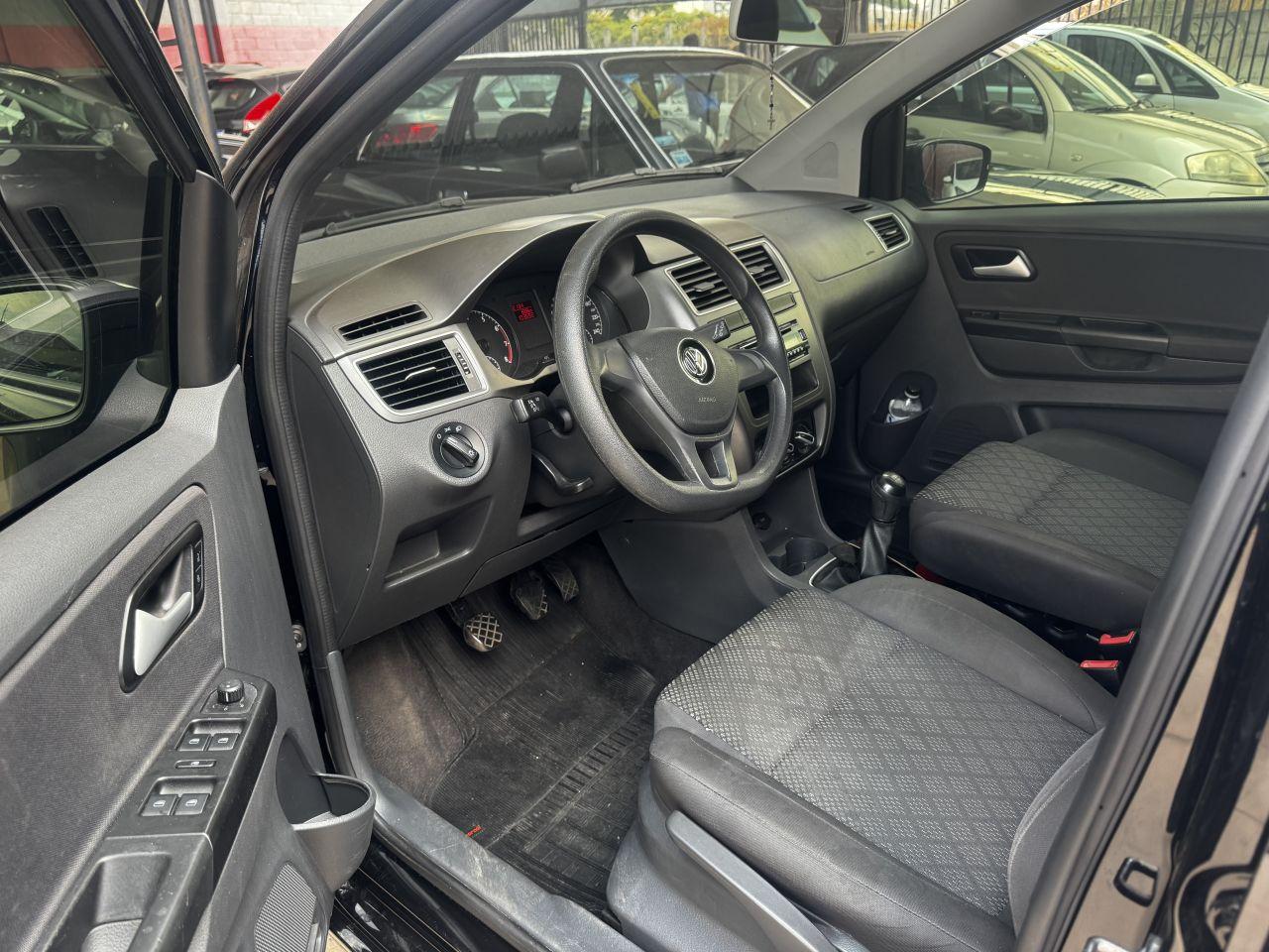 VOLKSWAGEN Fox - Foto