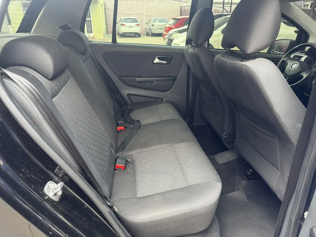 VOLKSWAGEN Fox - Foto