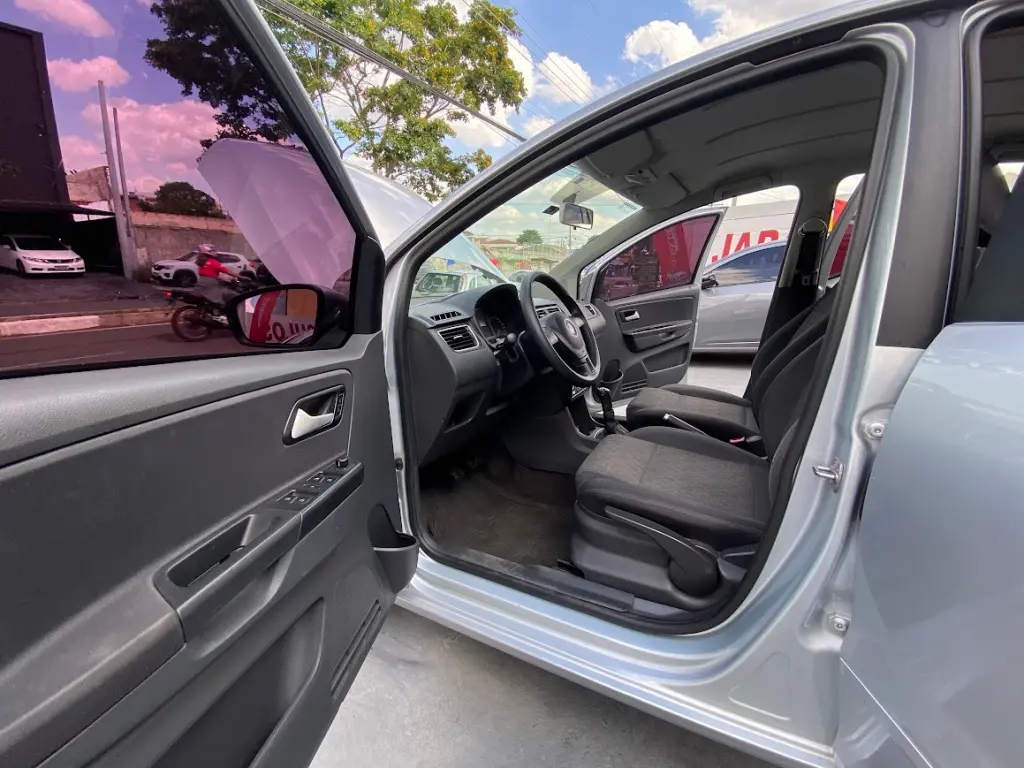 VOLKSWAGEN Fox - Foto