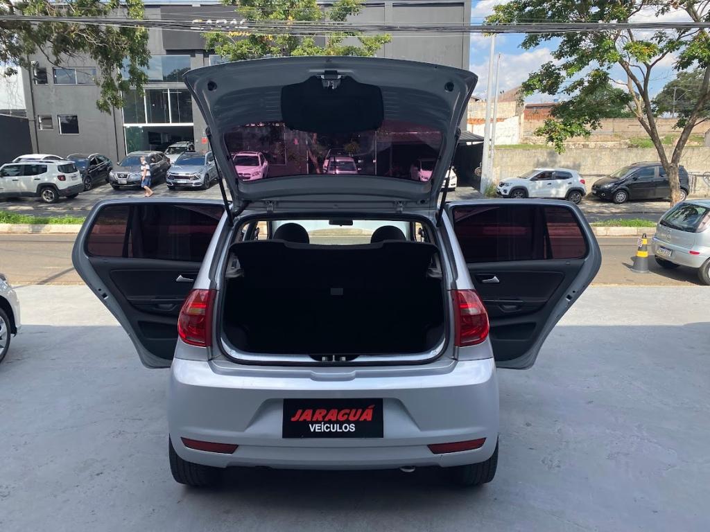VOLKSWAGEN Fox - Foto