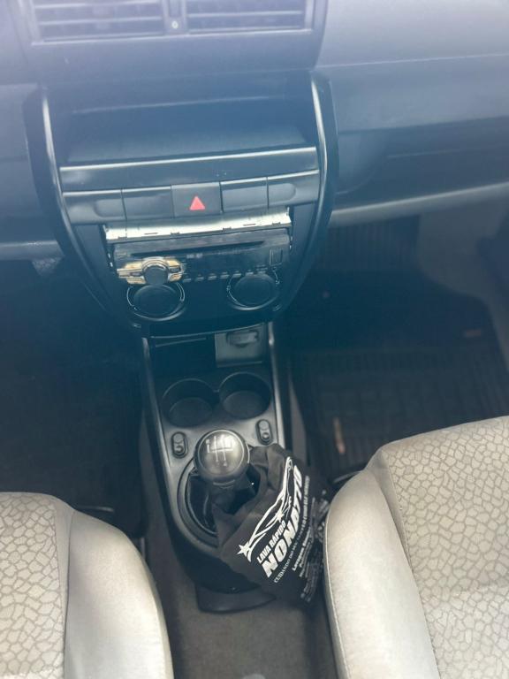 VOLKSWAGEN Fox - Foto