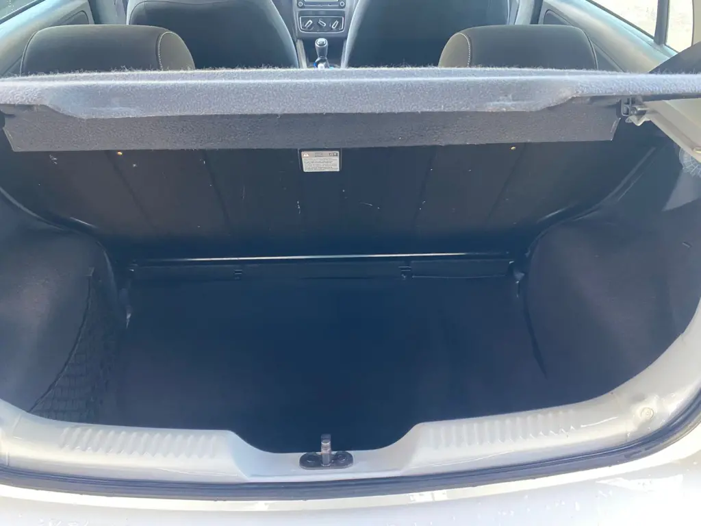 VOLKSWAGEN Fox - Foto