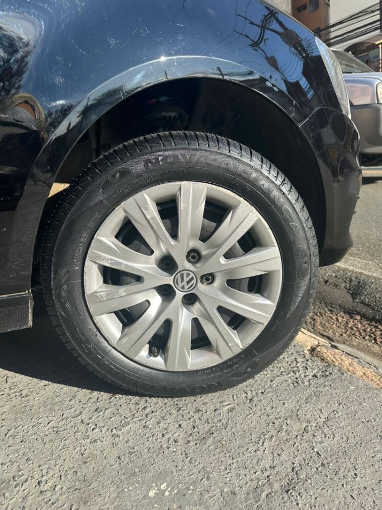VOLKSWAGEN Fox - Foto