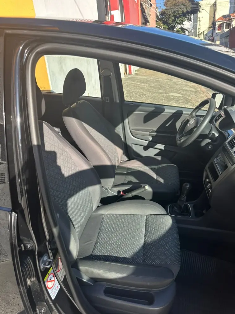 VOLKSWAGEN Fox - Foto