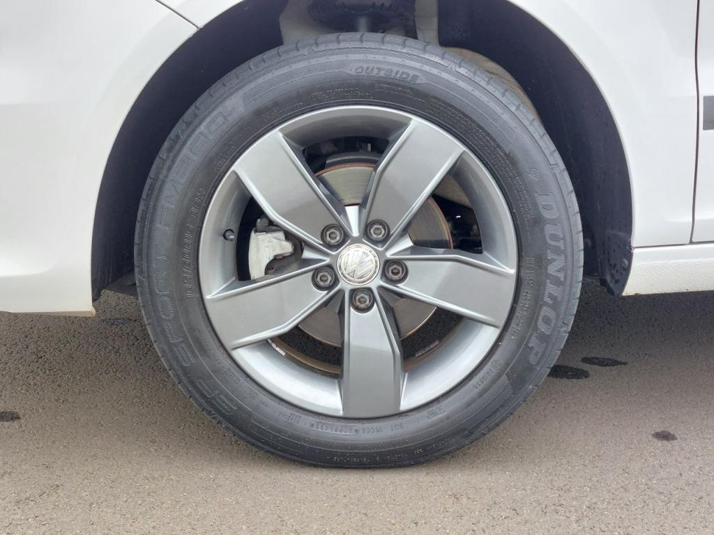 VOLKSWAGEN Fox - Foto