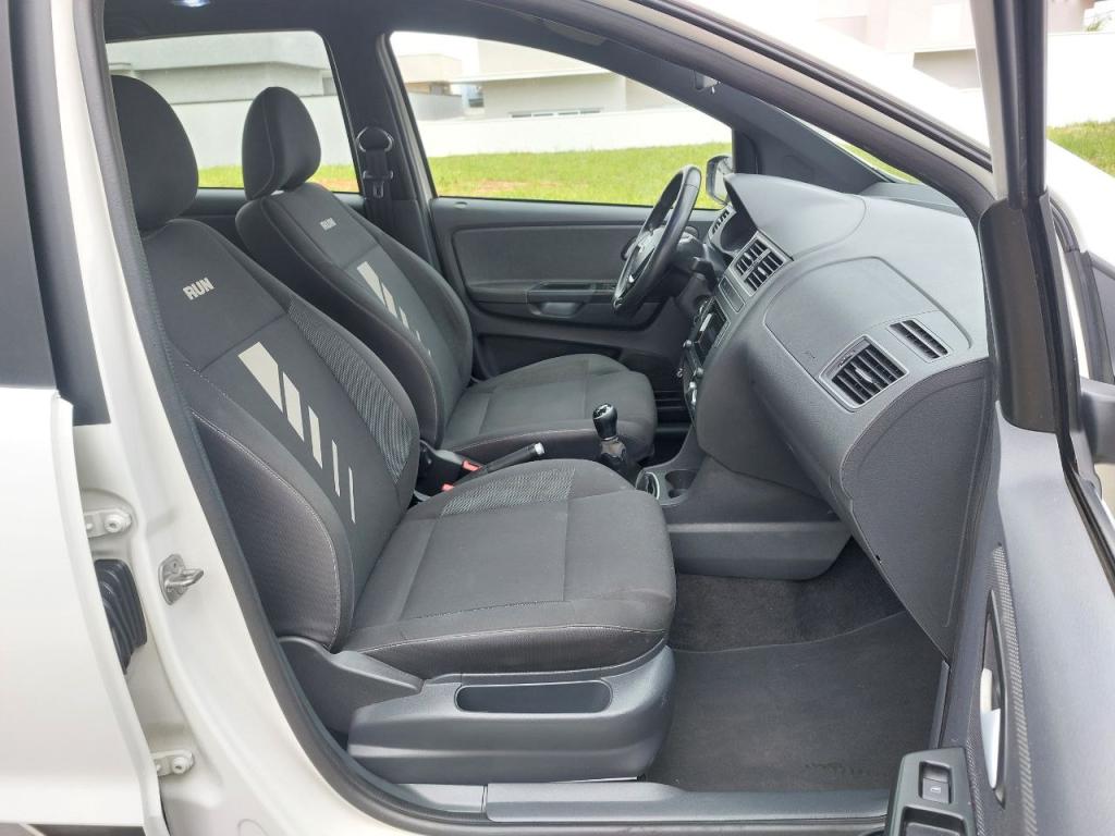 VOLKSWAGEN Fox - Foto