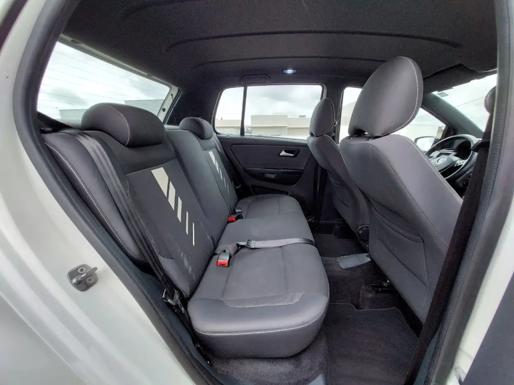 VOLKSWAGEN Fox - Foto