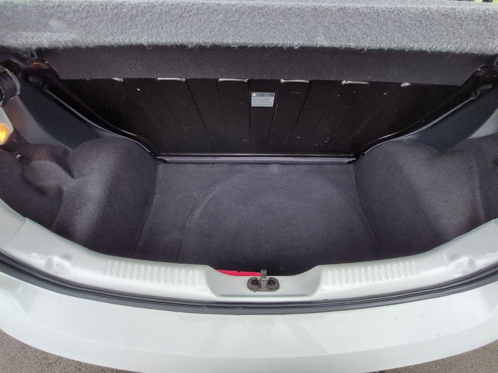 VOLKSWAGEN Fox - Foto