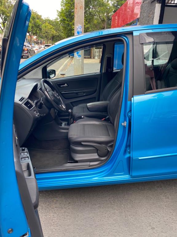 VOLKSWAGEN Fox - Foto