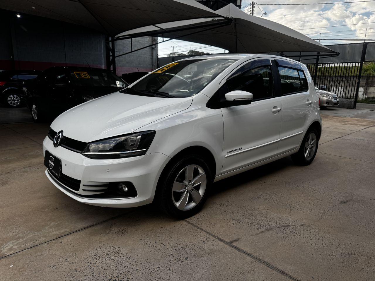 VOLKSWAGEN Fox - Foto