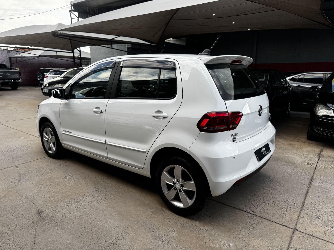 VOLKSWAGEN Fox - Foto