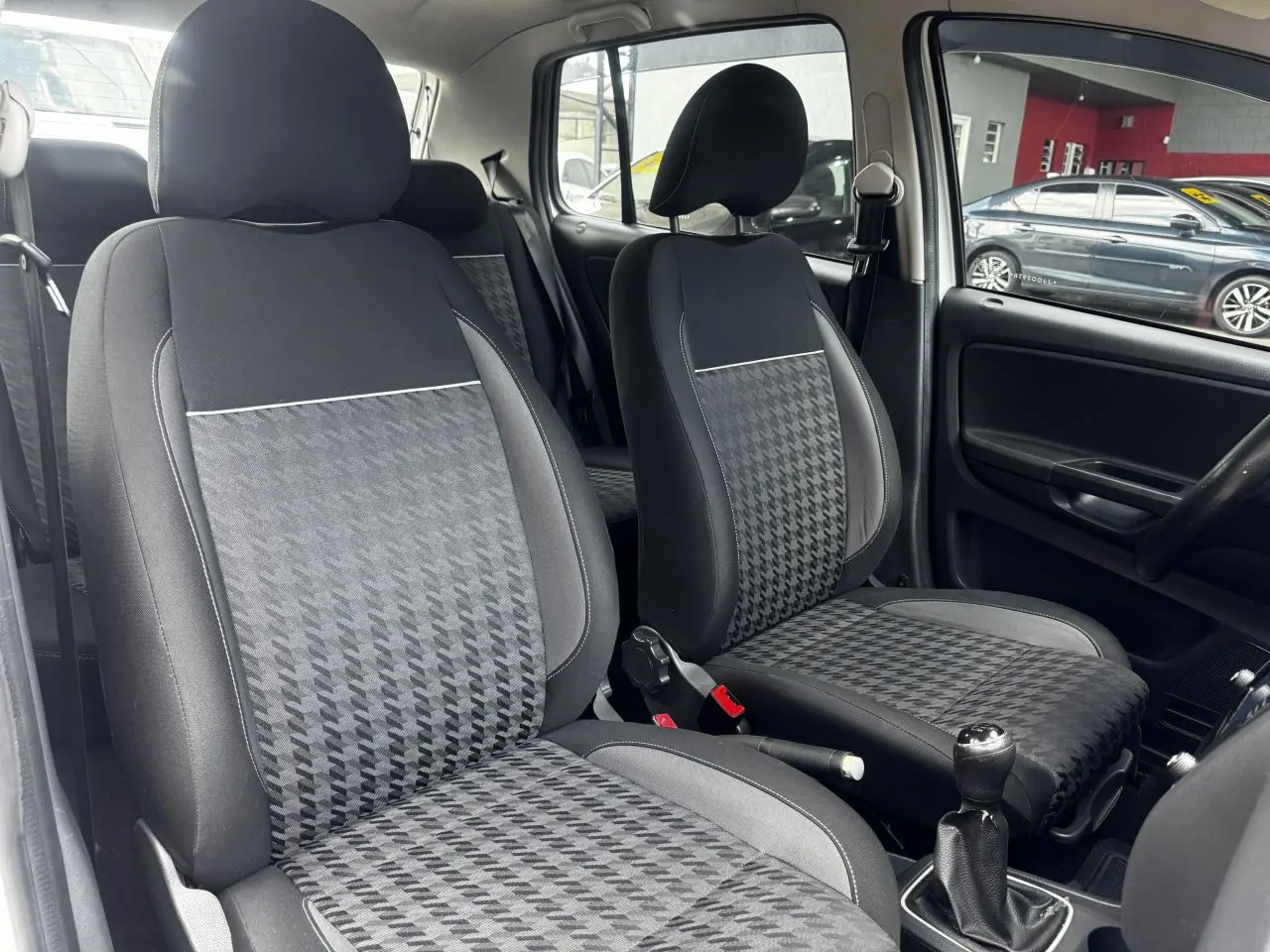 VOLKSWAGEN Fox - Foto