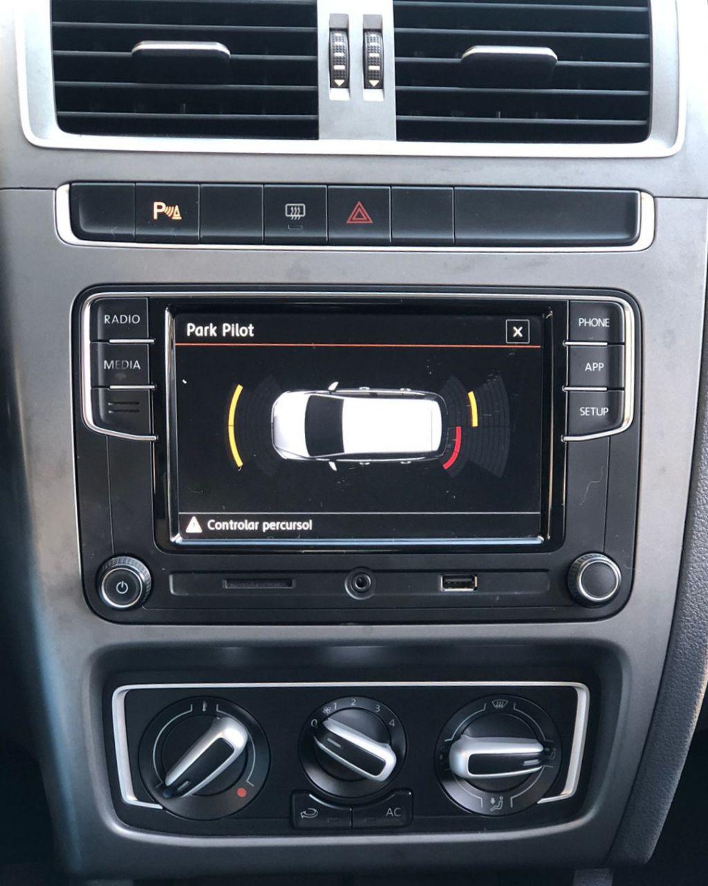 VOLKSWAGEN Fox - Foto