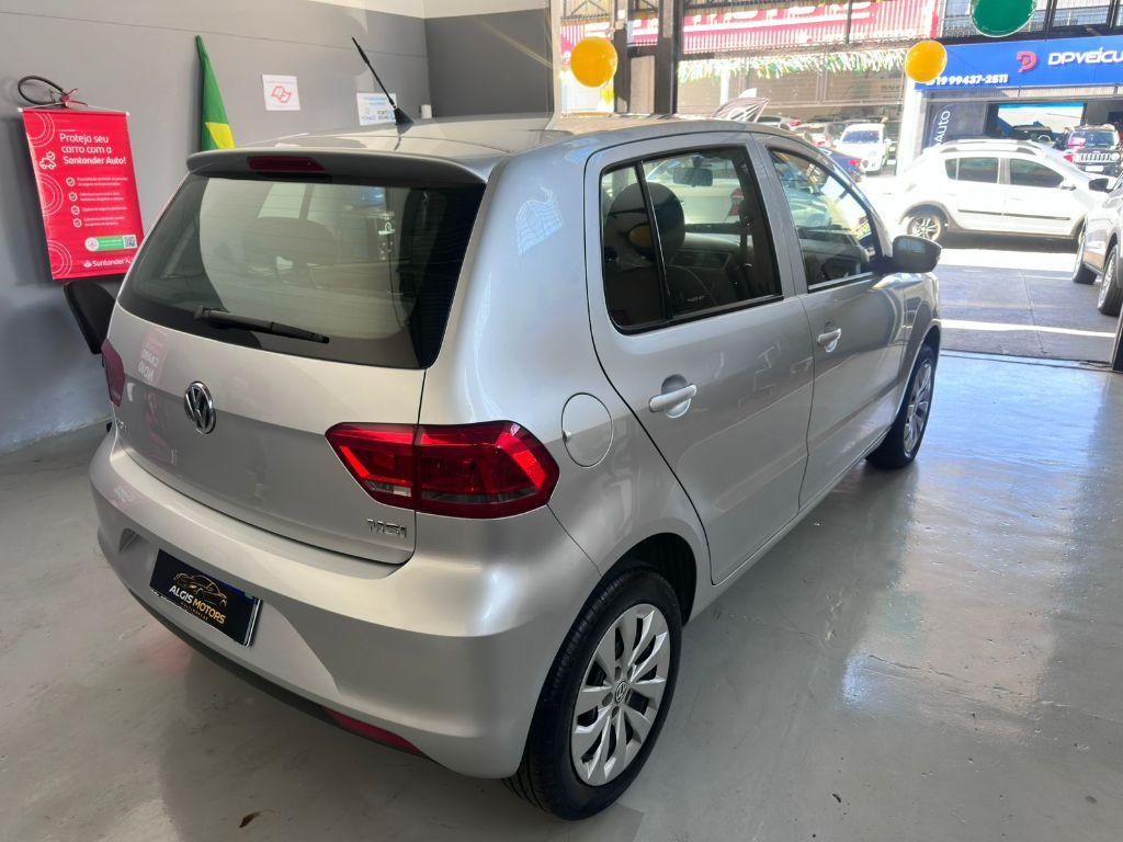 VOLKSWAGEN Fox - Foto