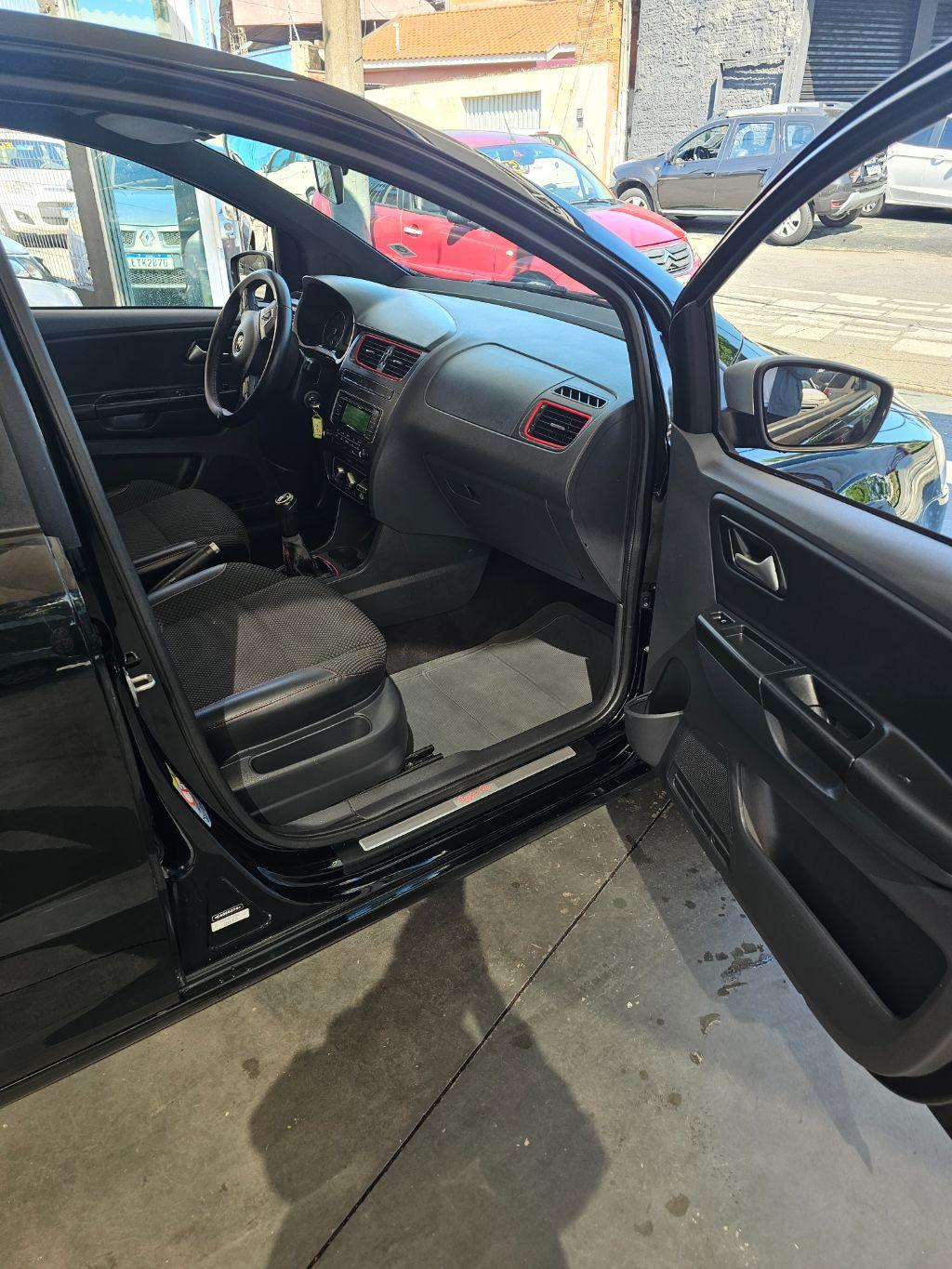 VOLKSWAGEN Fox - Foto