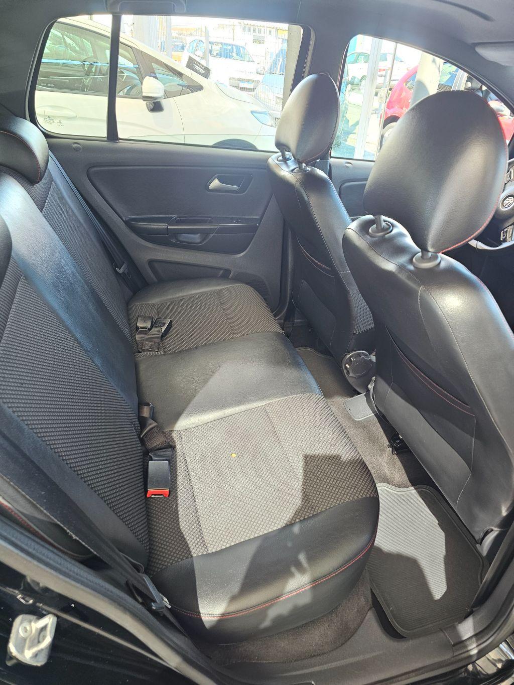 VOLKSWAGEN Fox - Foto