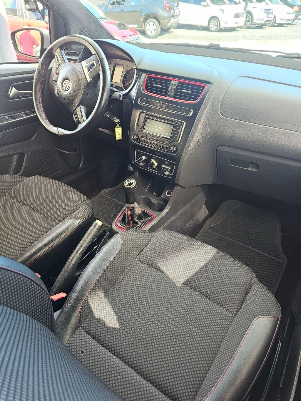 VOLKSWAGEN Fox - Foto