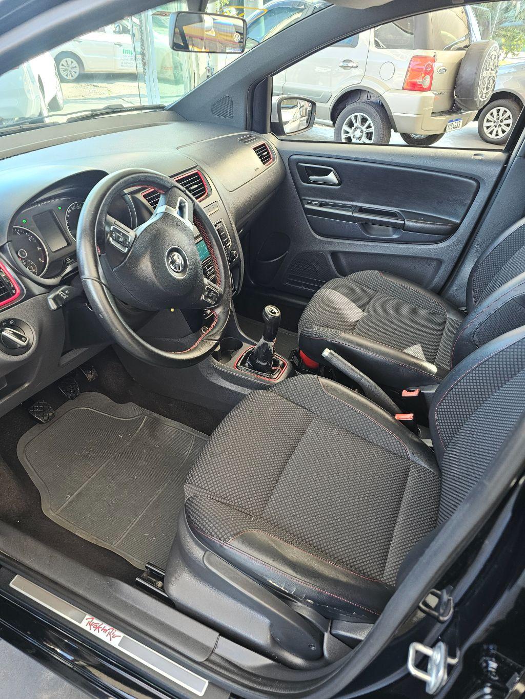 VOLKSWAGEN Fox - Foto