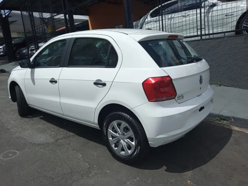 VOLKSWAGEN Gol - Foto