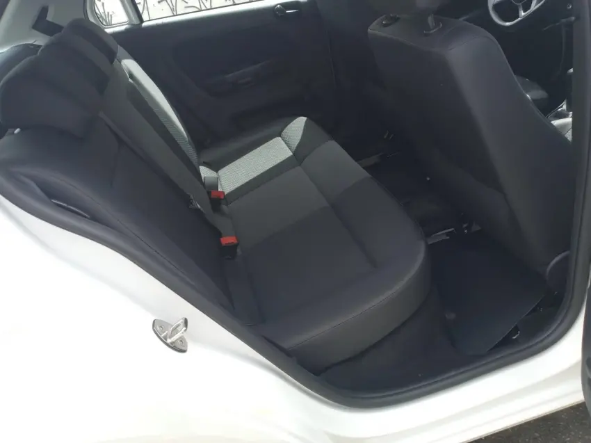 VOLKSWAGEN Gol - Foto
