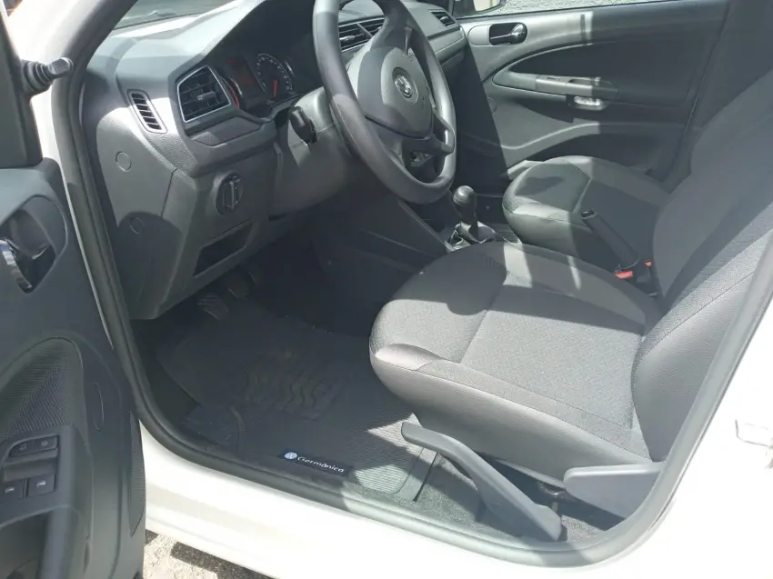 VOLKSWAGEN Gol - Foto