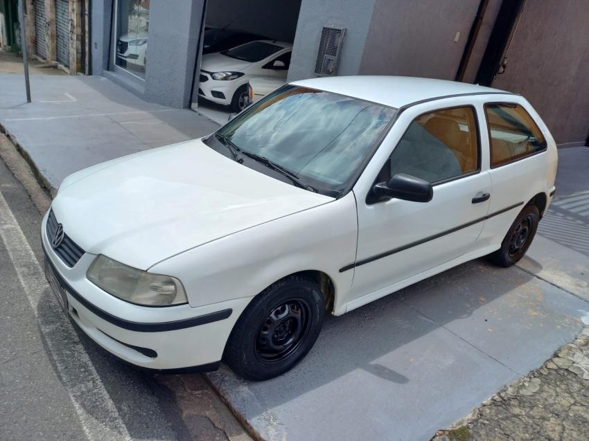 VOLKSWAGEN Gol