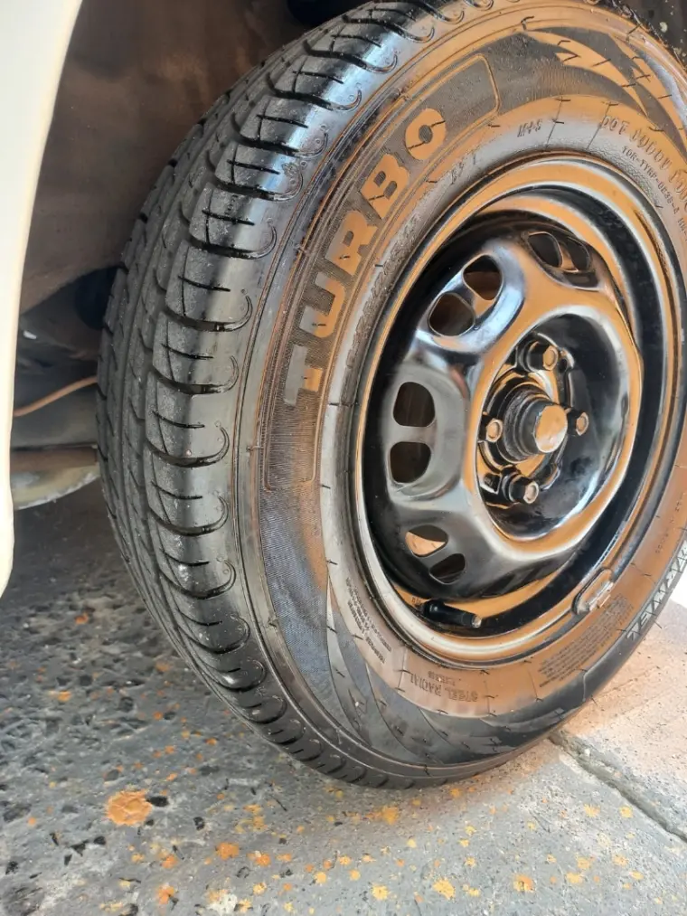 VOLKSWAGEN Gol - Foto