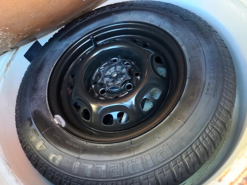 VOLKSWAGEN Gol - Foto