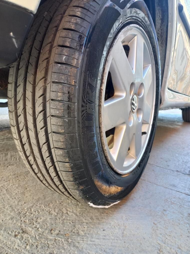 VOLKSWAGEN Gol - Foto