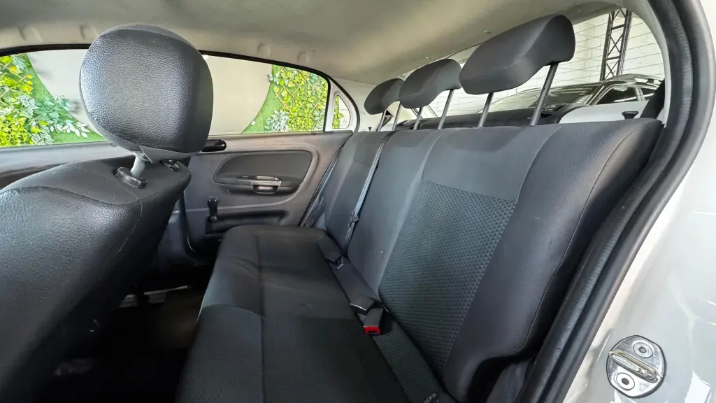 VOLKSWAGEN Gol - Foto