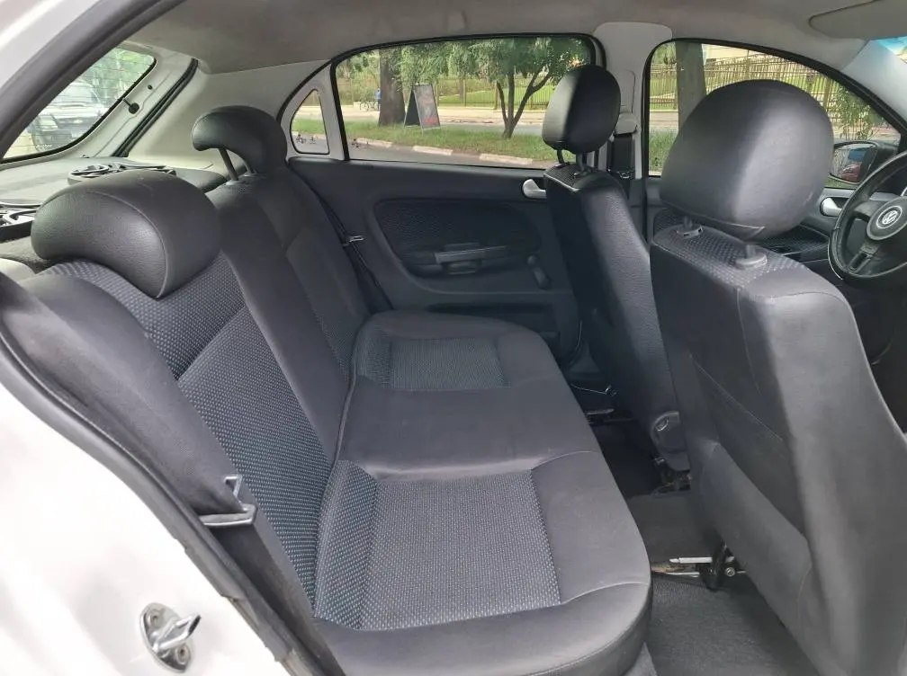 VOLKSWAGEN Gol - Foto