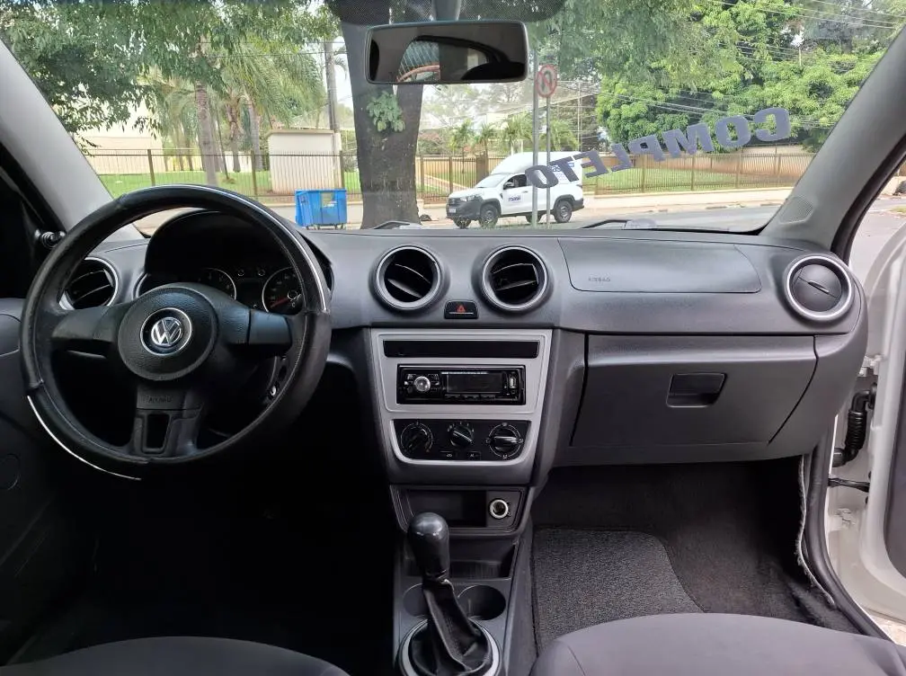 VOLKSWAGEN Gol - Foto