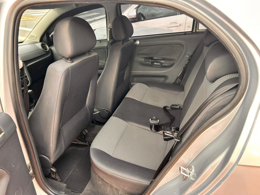 VOLKSWAGEN Gol - Foto