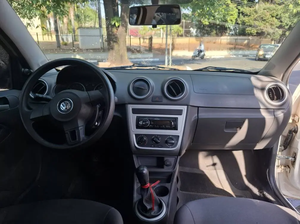 VOLKSWAGEN Gol - Foto