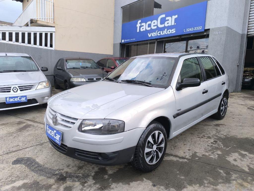 VOLKSWAGEN Gol
