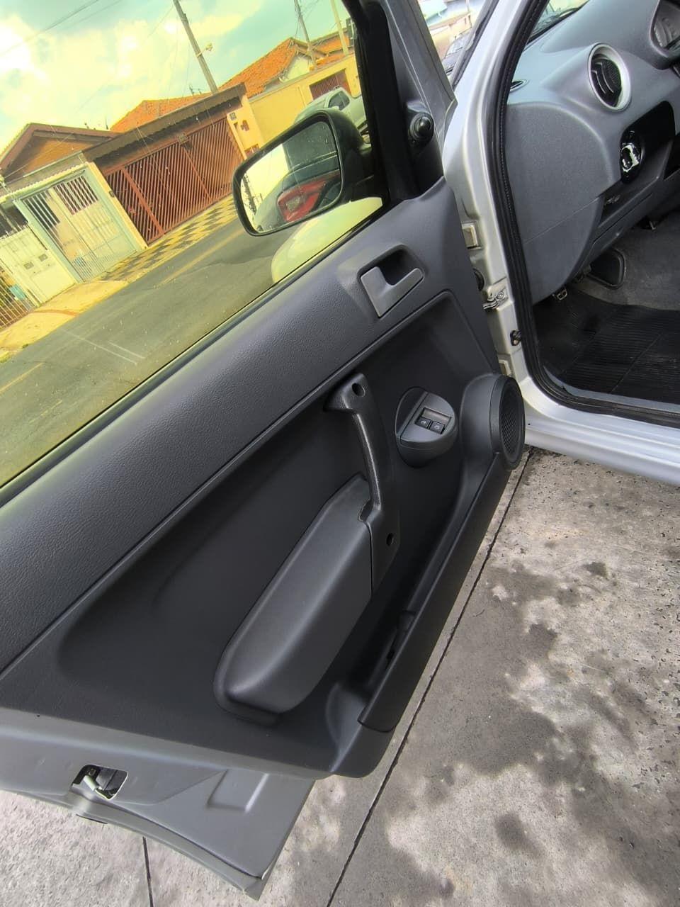 VOLKSWAGEN Gol - Foto