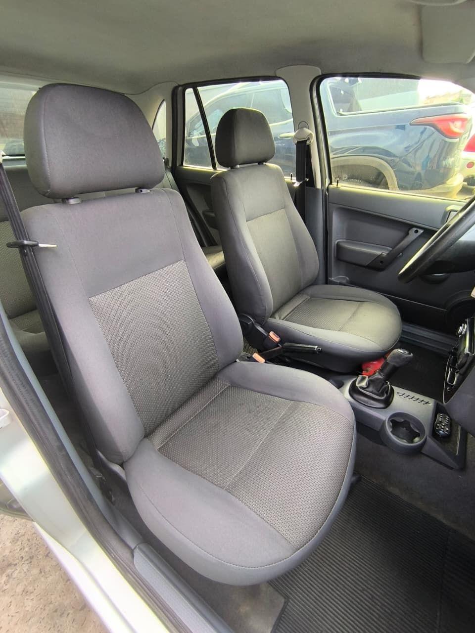VOLKSWAGEN Gol - Foto