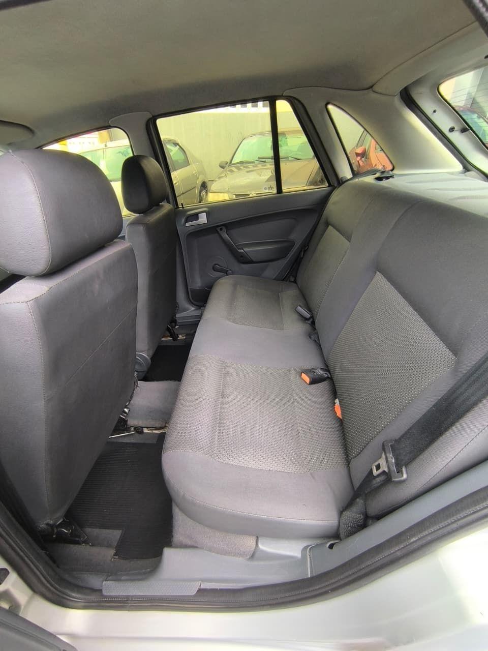 VOLKSWAGEN Gol - Foto