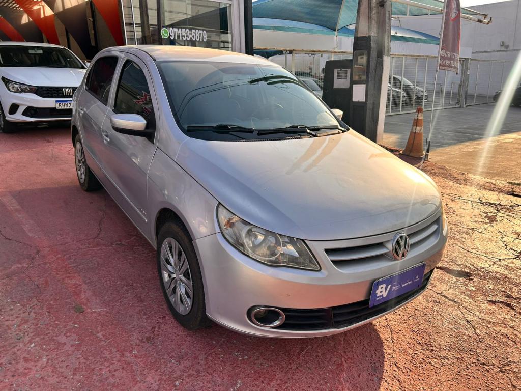 VOLKSWAGEN Gol
